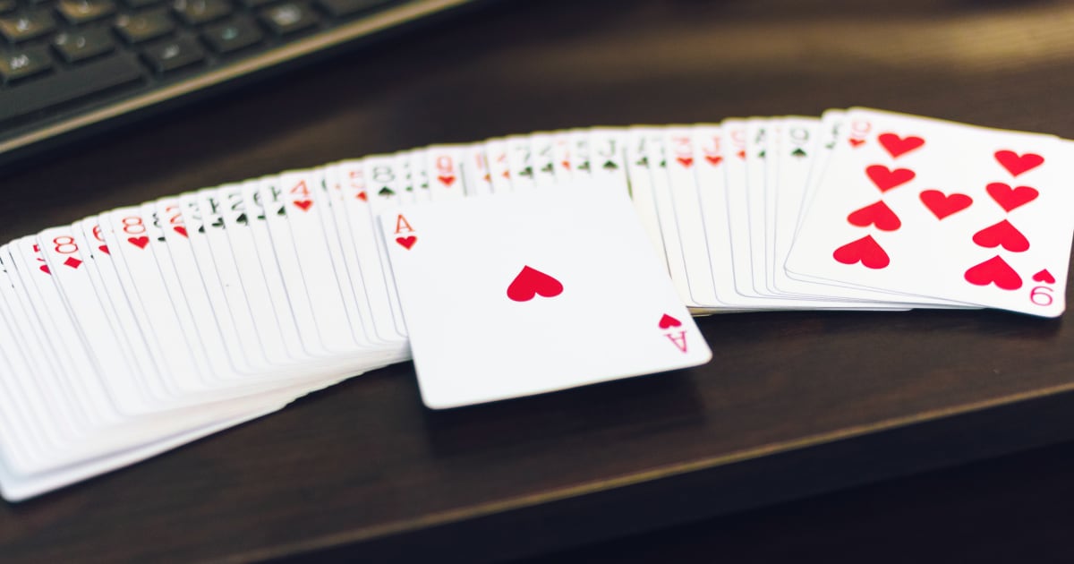 Sticky and Non-Sticky Mobile Casino Bonuses: Explained